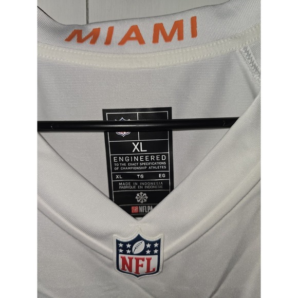 Dan Marino #13 Miami Dolphins Throwback Men's Game onField Jersey White - Picture 8 of 16